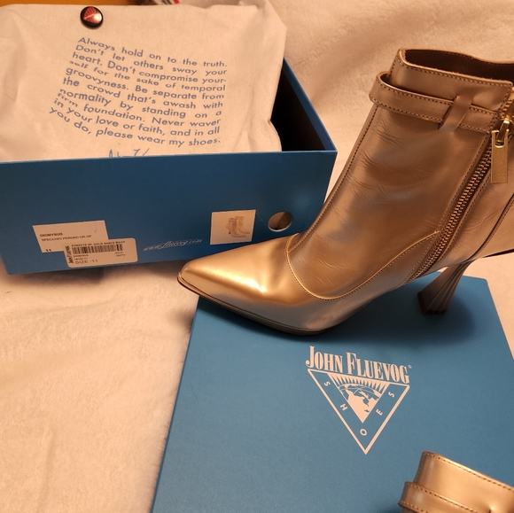 John Fluevog Dionysus Boots 11 gorgeous shoes - Picture 6 of 16